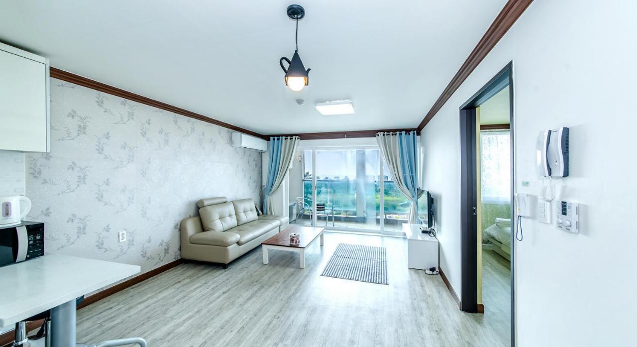 Ghost House Villa Jeju Room photo